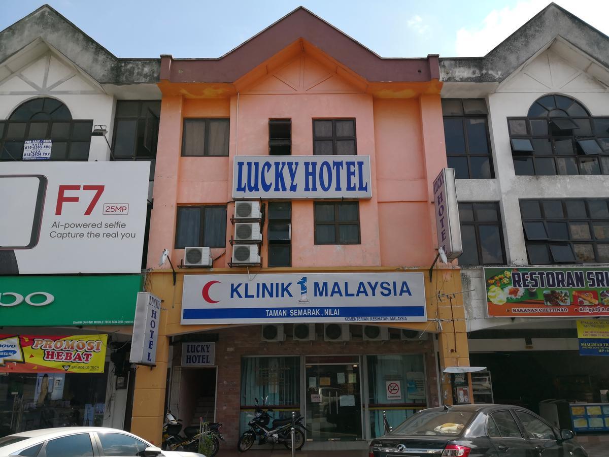 Lucky Budget Hotel @ Nilai Buitenkant foto