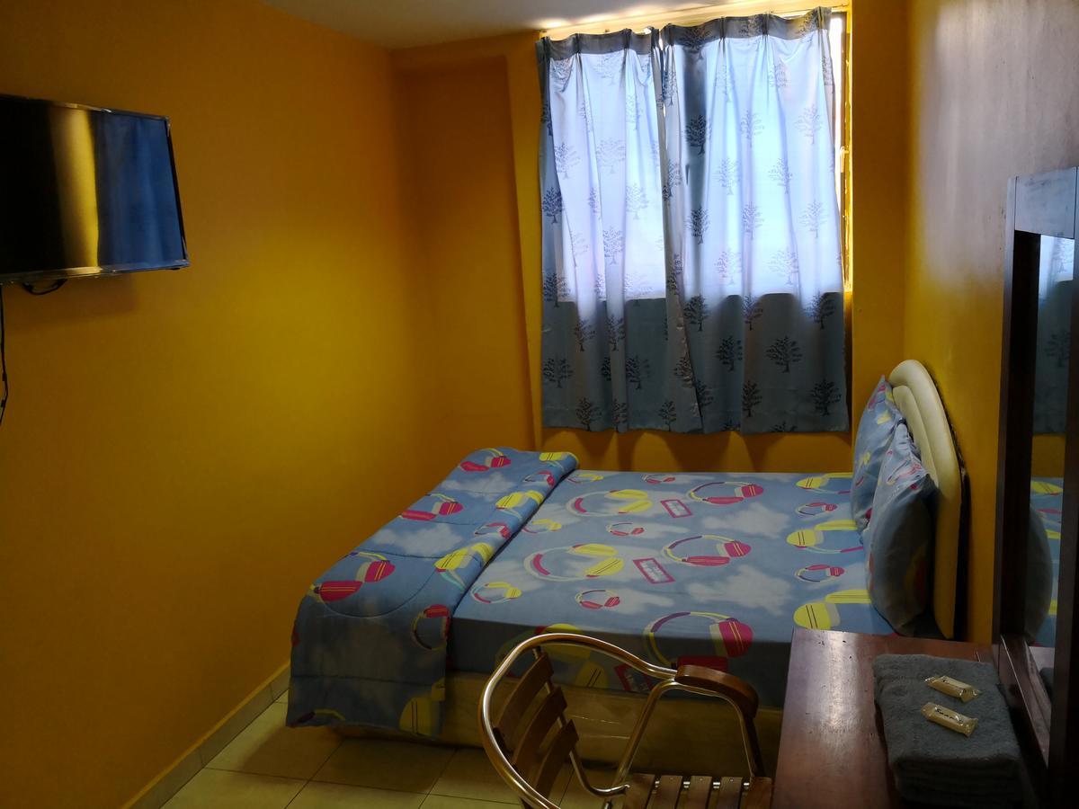 Lucky Budget Hotel @ Nilai Buitenkant foto