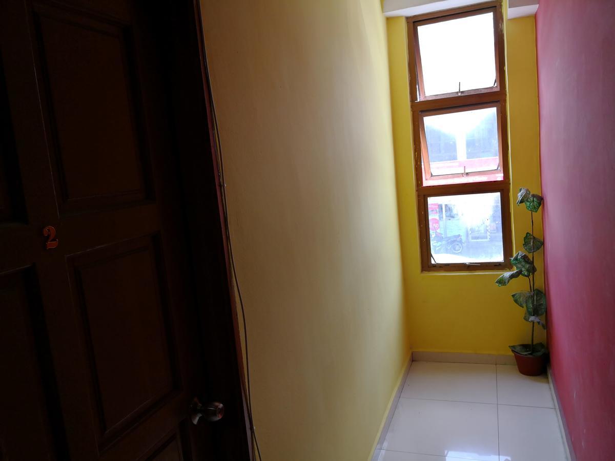 Lucky Budget Hotel @ Nilai Buitenkant foto
