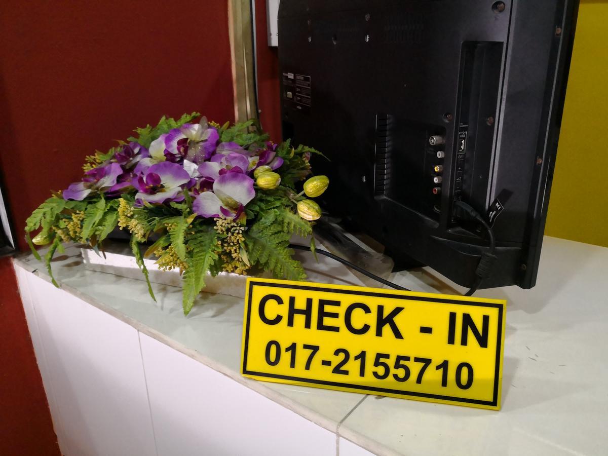 Lucky Budget Hotel @ Nilai Buitenkant foto